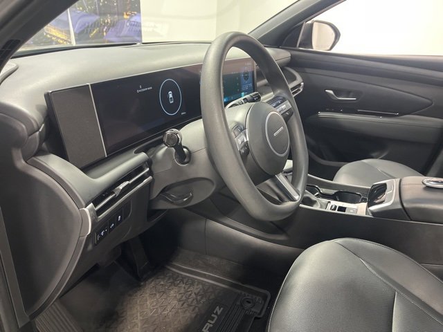 Used 2025 Hyundai Santa Cruz SEL image 9