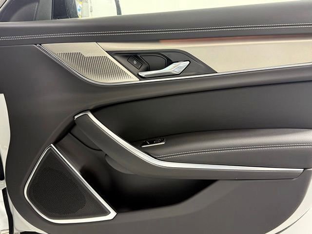 New 2024 Jaguar XF R-Dynamic SE image 14