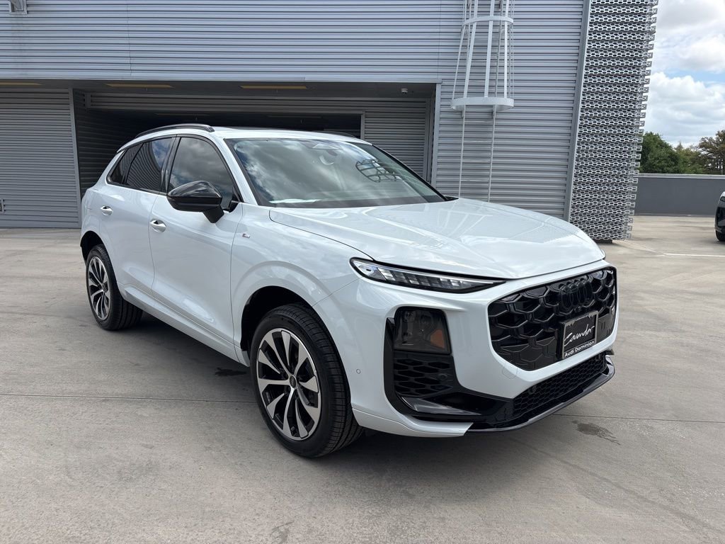 New 2026 Audi Q3 quattro 2.0T AWD/4WD image 3