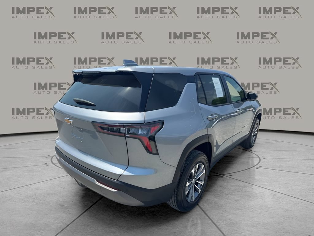 Used 2026 Chevrolet Equinox LT FWD image 5