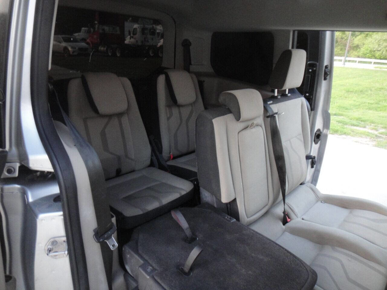 Used 2015 Ford Transit Connect XLT image 19
