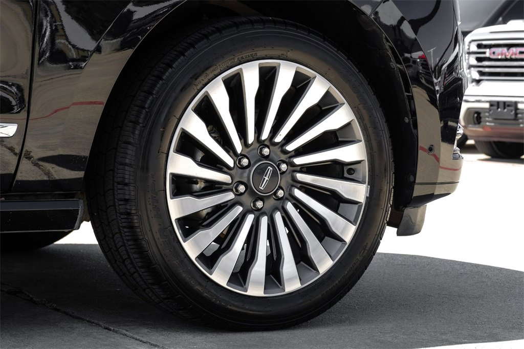 Used 2019 Lincoln Navigator Reserve image 66
