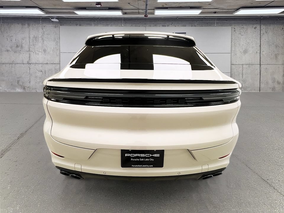 Certified 2025 Porsche Cayenne E-Hybrid Coupe AWD/4WD image 10