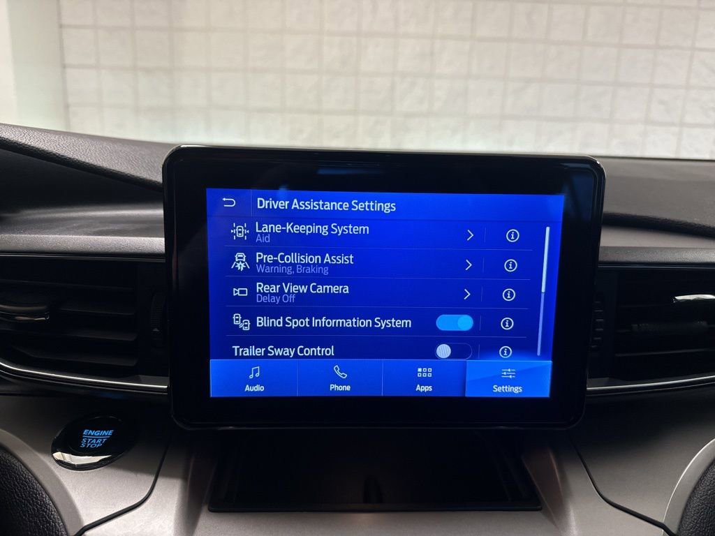 Used 2023 Ford Explorer XLT w/ Equipment Group 202A image 12