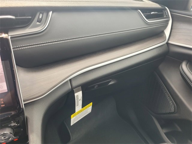 New 2025 Jeep Grand Cherokee Limited image 27