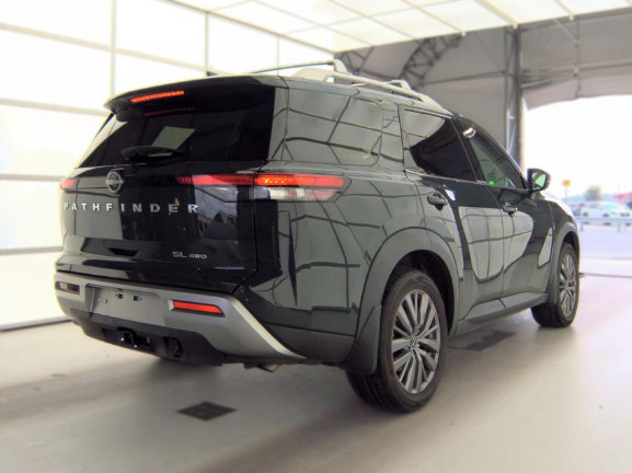 Used 2023 Nissan Pathfinder SL w/ SL Premium Package AWD/4WD image 4