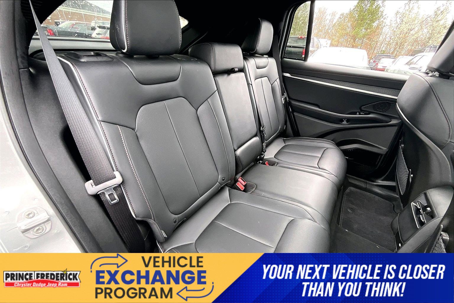 Used 2025 Jeep Wagoneer S Limited AWD/4WD image 23