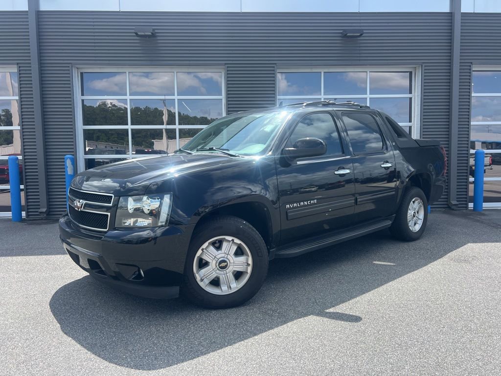Used 2012 Chevrolet Avalanche LT RWD image 1
