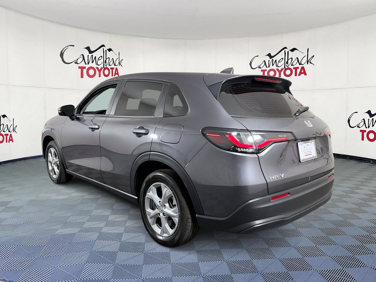 Used 2025 Honda HR-V LX image 5