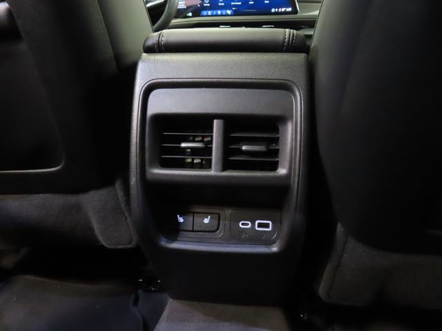 Used 2024 Cadillac XT4 Luxury w/ Cold Weather Package image 26