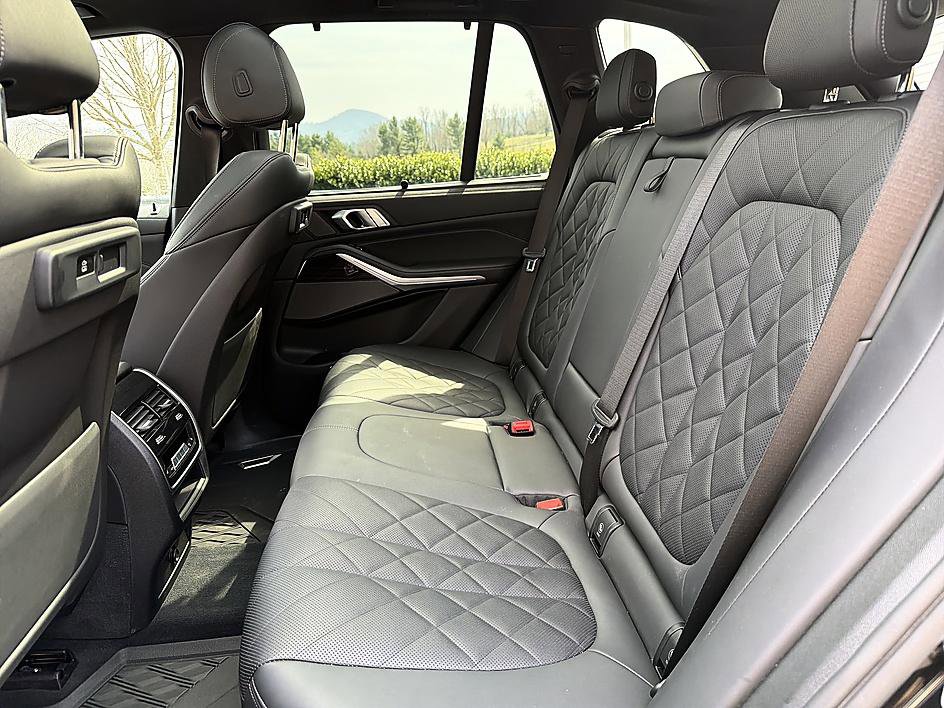 Used 2023 BMW X5 xDrive40i image 9