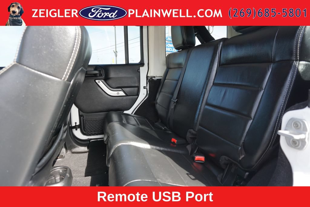 Used 2012 Jeep Wrangler Unlimited Sahara w/ Dual Top Group AWD/4WD image 11