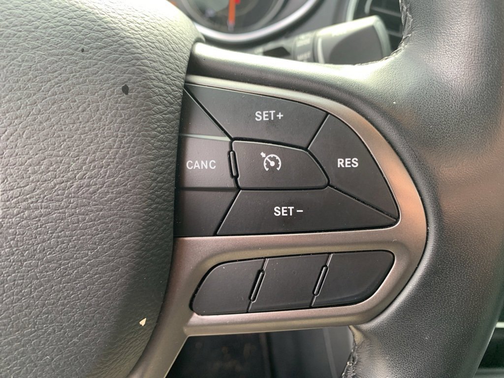 Used 2020 Jeep Cherokee Limited image 22