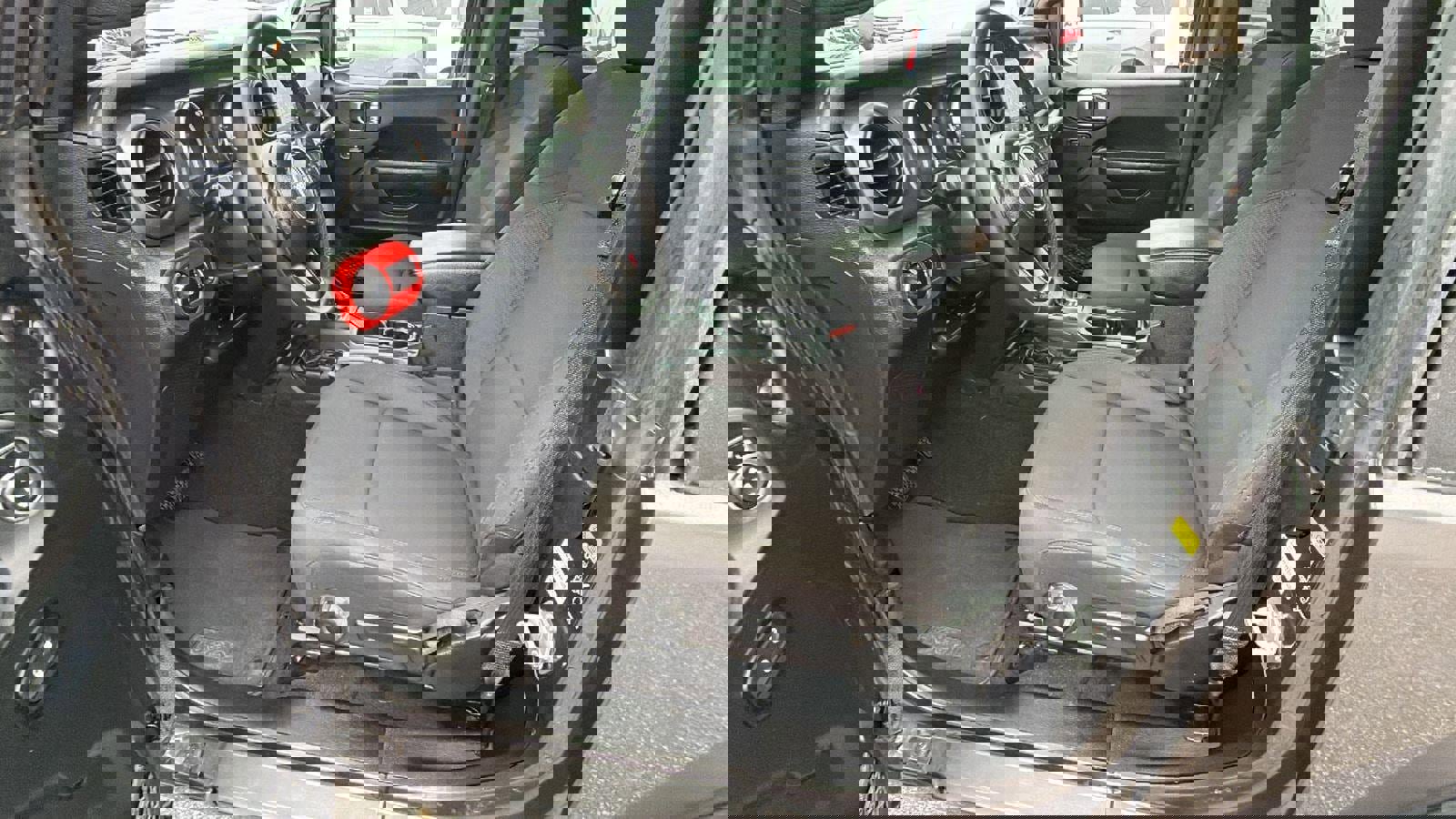 Used 2023 Jeep Wrangler Sport S image 13