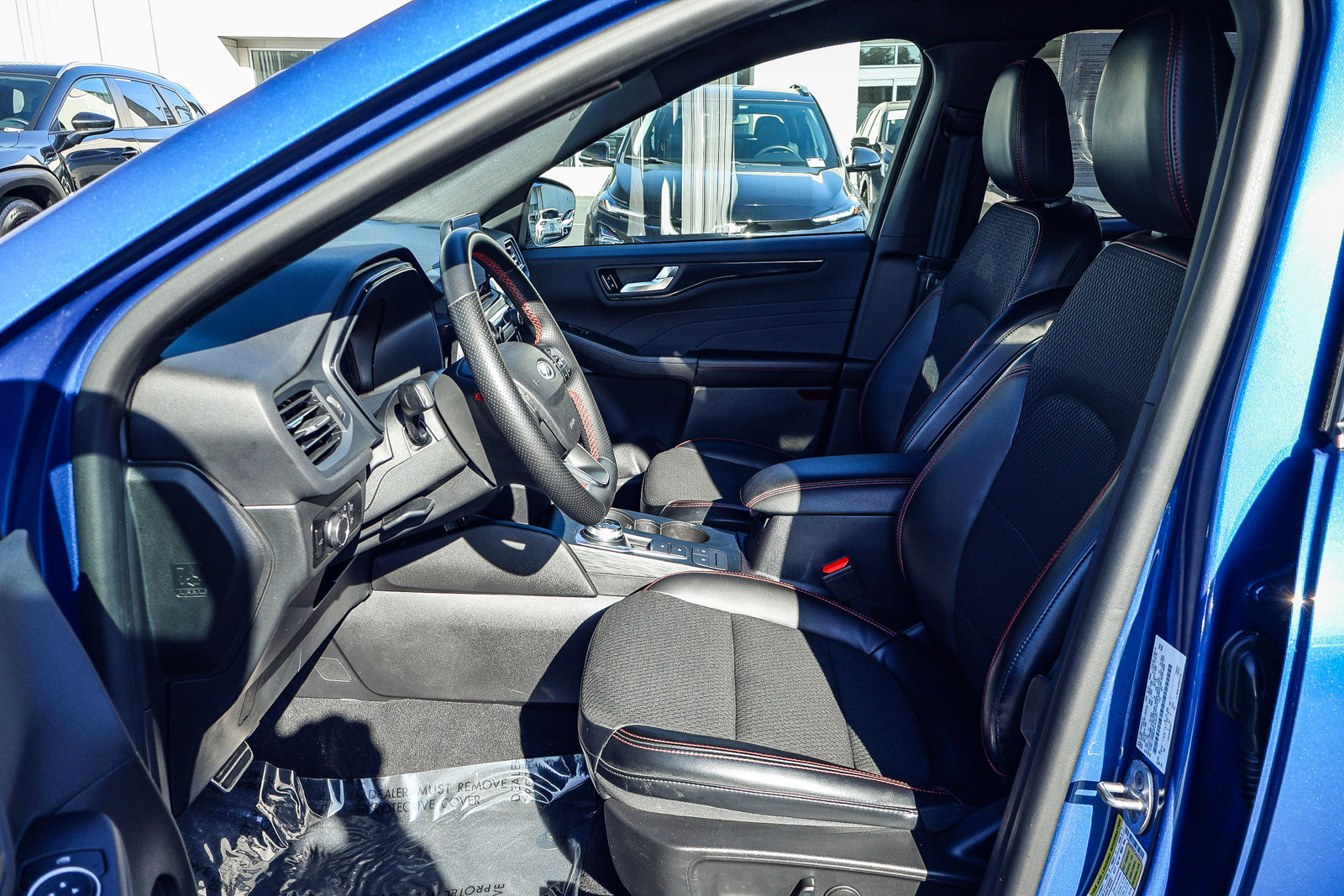 Used 2023 Ford Escape ST-Line image 2