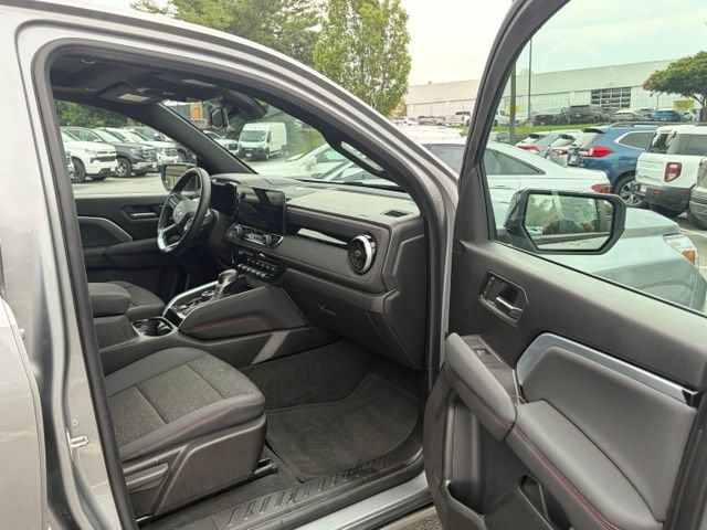 Used 2023 Chevrolet Colorado Z71 w/ Z71 Convenience Package 2 AWD/4WD image 27