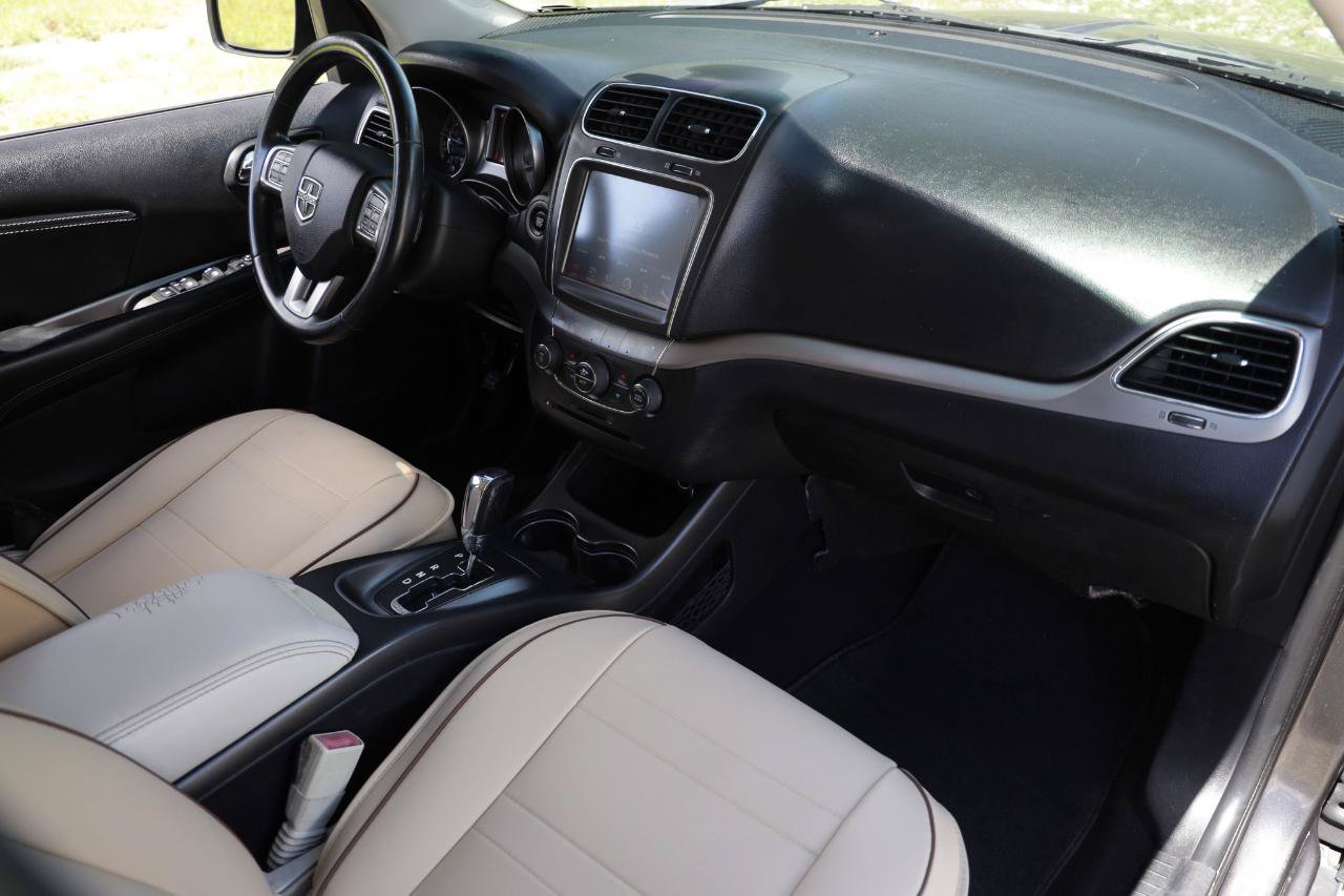 Used 2018 Dodge Journey Crossroad AWD/4WD image 18