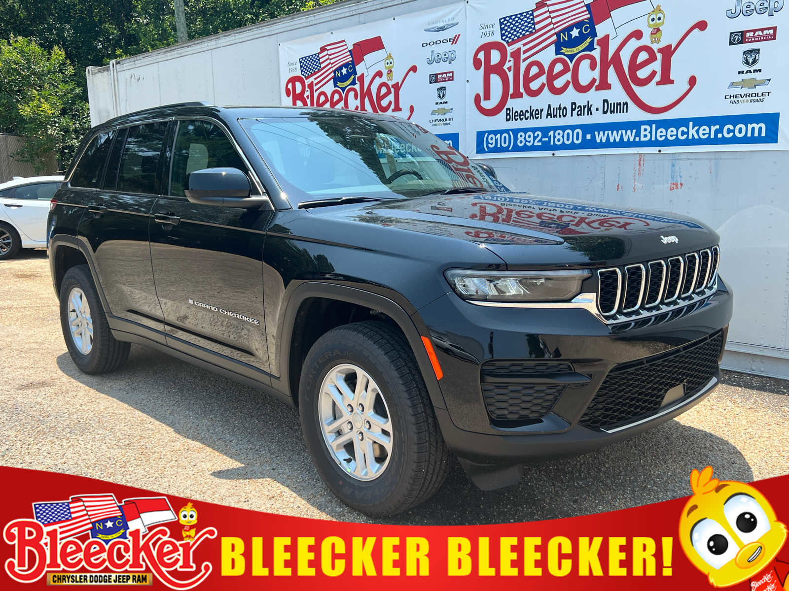 New 2025 Jeep Grand Cherokee Laredo w/ Luxury Tech Group I