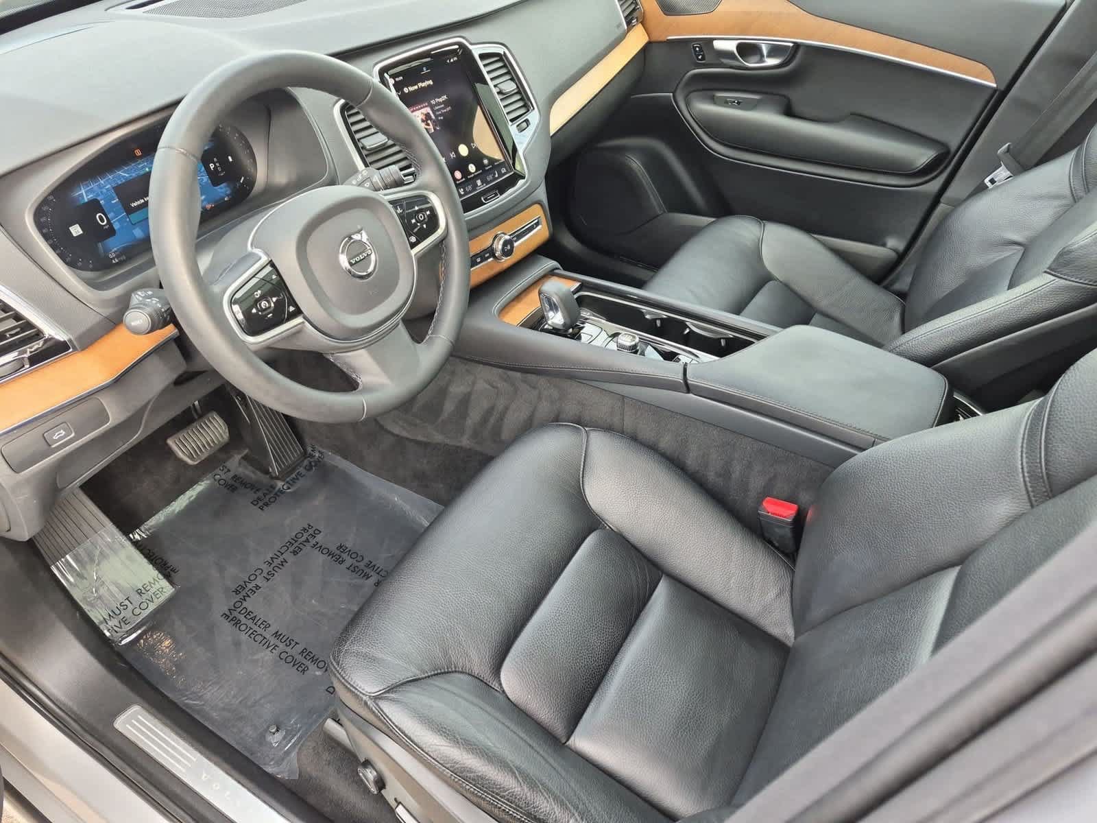Used 2023 Volvo XC90 B6 Plus w/ Protection Package Premier AWD/4WD image 2