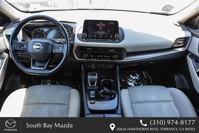 Used 2025 Nissan Rogue SV FWD image 12