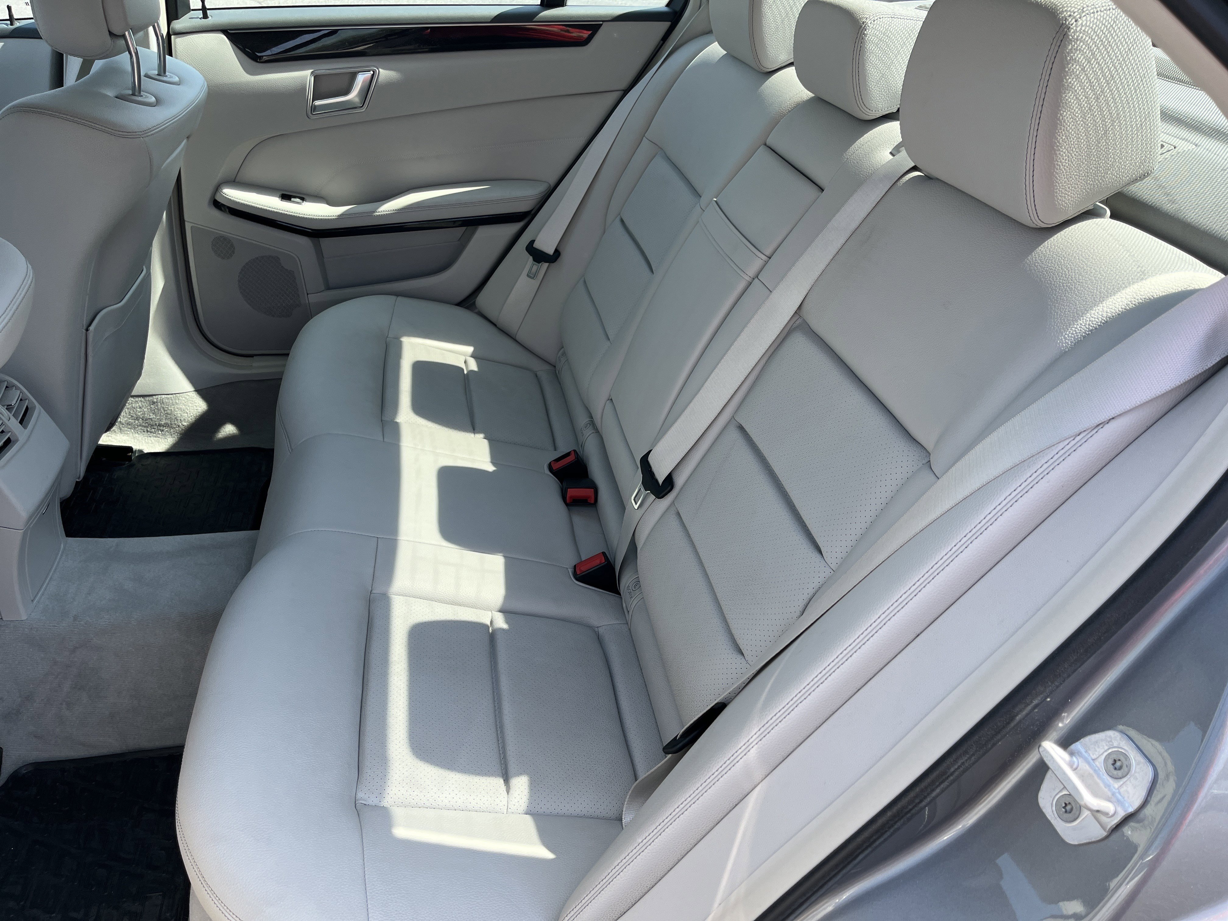 Used 2014 Mercedes-Benz E 350 Sedan image 20