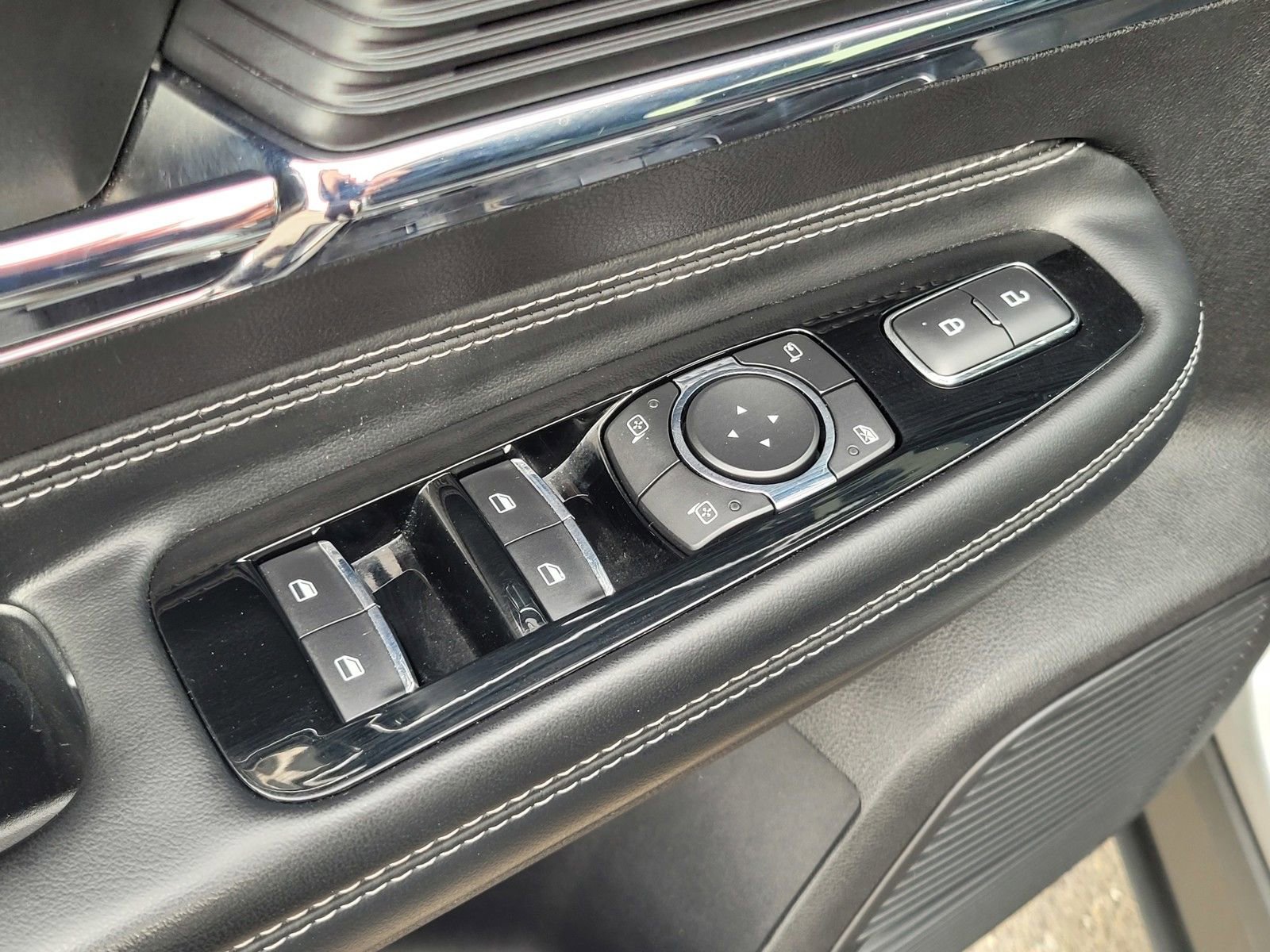 Used 2022 Lincoln Corsair FWD image 17