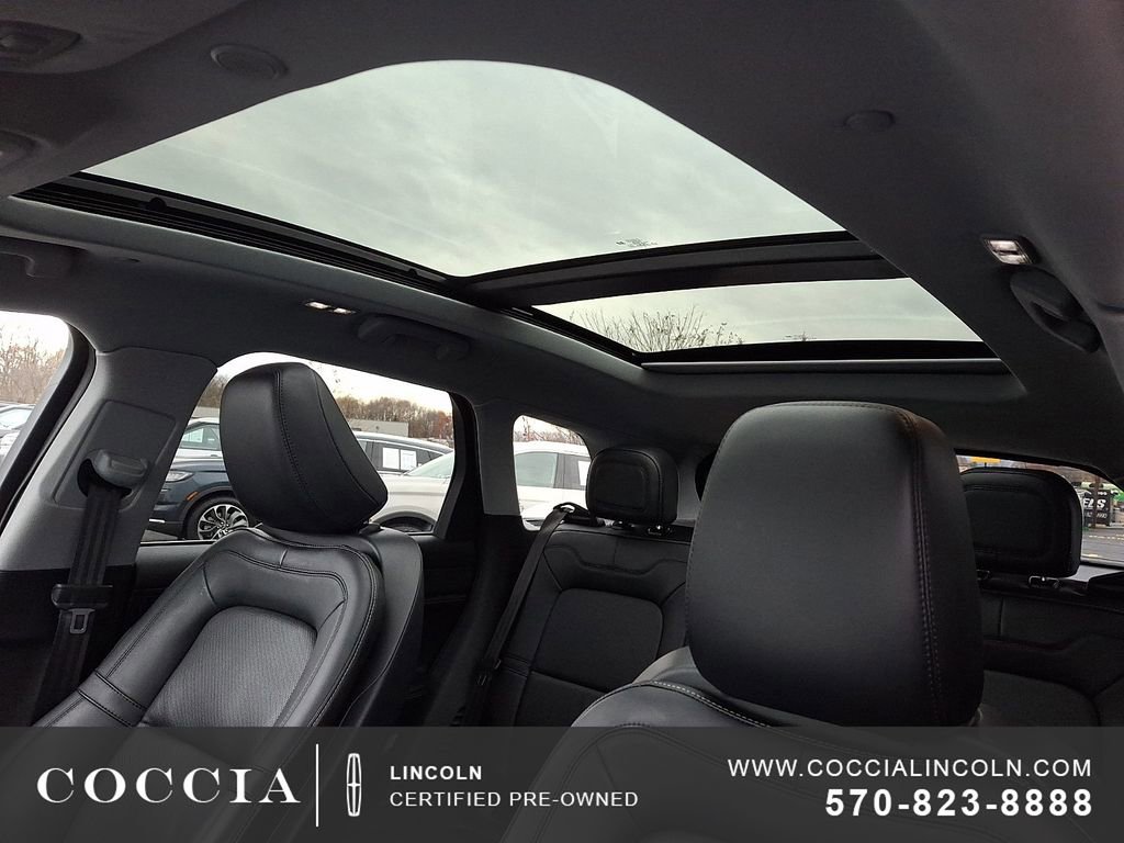 Used 2022 Lincoln Corsair Reserve w/ Elements Package image 14