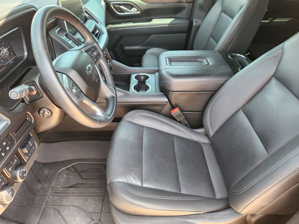 Used 2023 Chevrolet Tahoe Z71 w/ Luxury Package AWD/4WD image 13