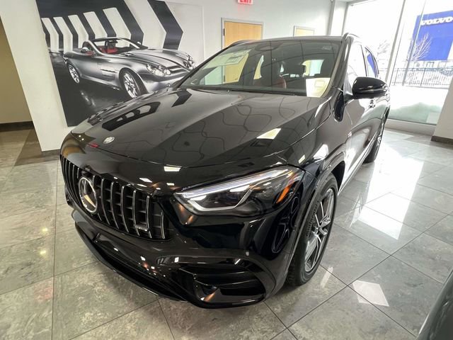 New 2026 Mercedes-Benz GLA 35 AMG 4MATIC image 3