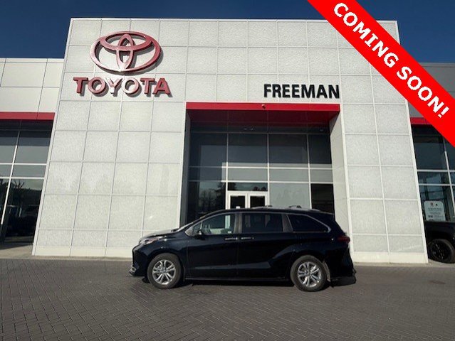 Used 2022 Toyota Sienna Platinum