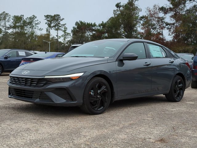 New 2026 Hyundai Elantra Sport FWD image 2