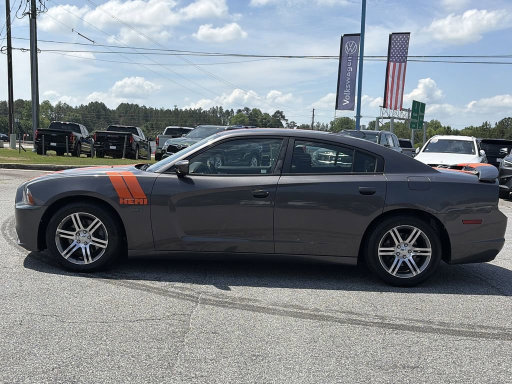 Used 2013 Dodge Charger R/T RWD image 2