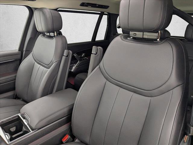 New 2026 Land Rover Range Rover Long Wheelbase SE image 10
