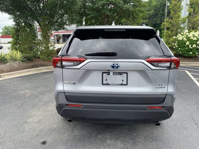 Used 2024 Toyota RAV4 LE AWD/4WD image 7