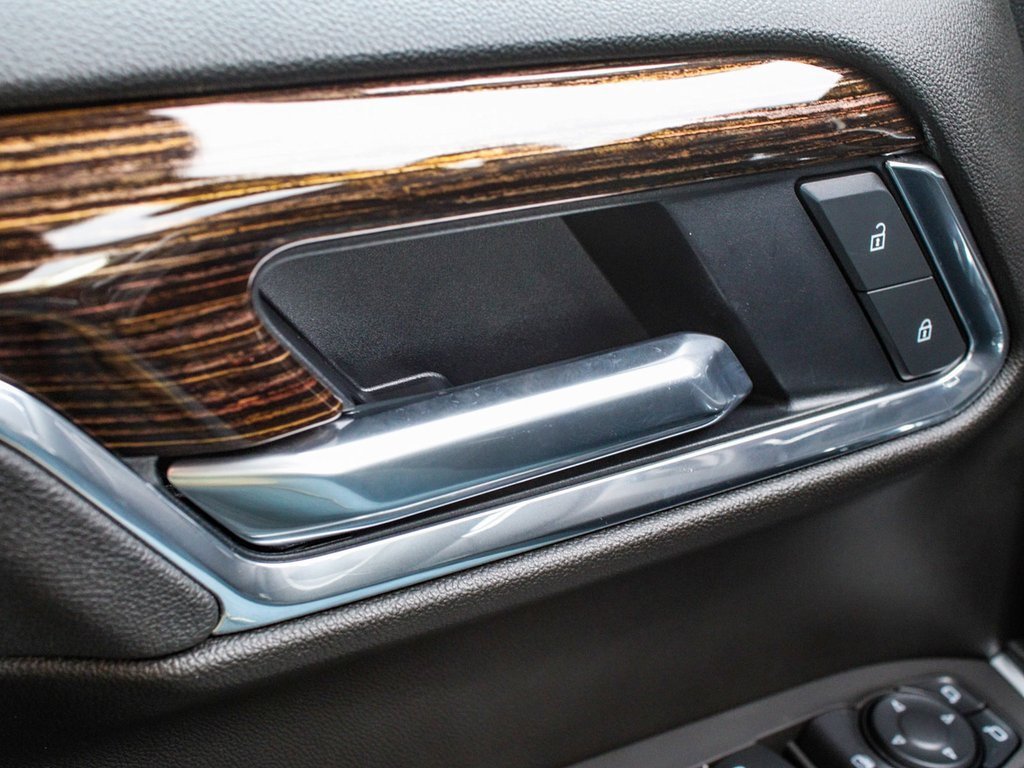 Used 2025 GMC Sierra 1500 Elevation w/ Preferred Package image 9