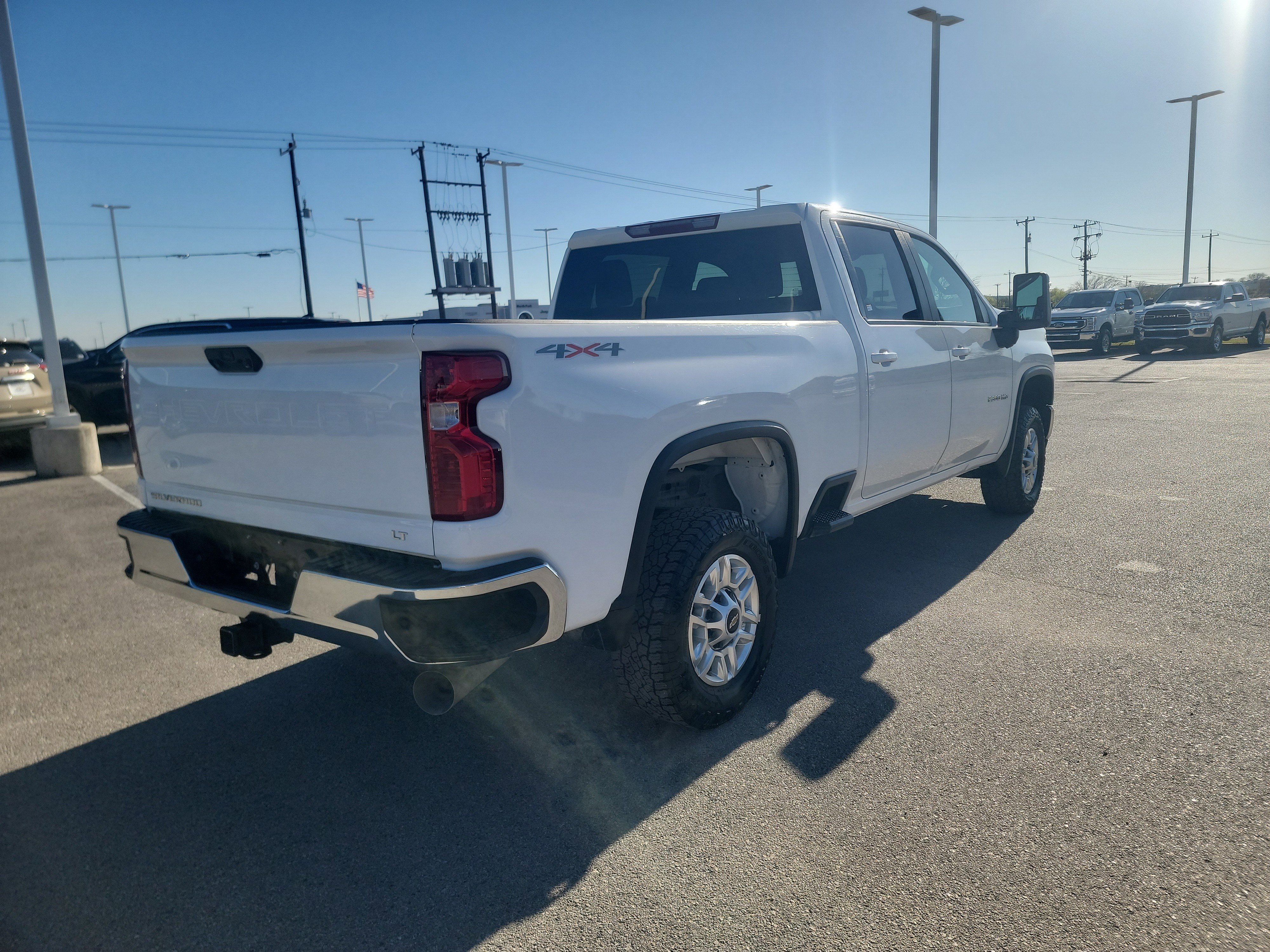 Used 2023 Chevrolet Silverado 2500 LT image 7