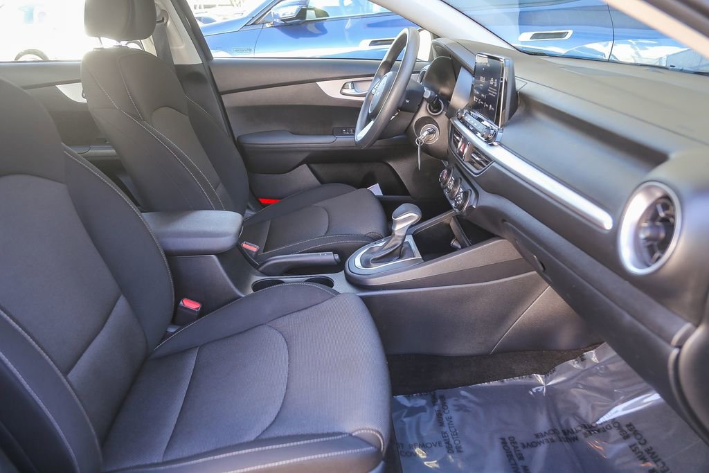 Used 2024 Kia Forte LXS FWD image 13