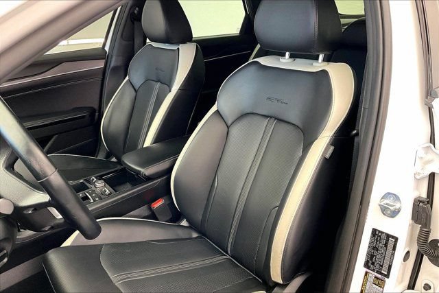 Used 2025 Kia K5 GT-Line w/ GT-Line Premium Package FWD image 18