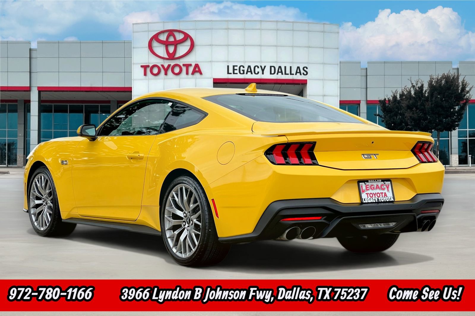 Used 2024 Ford Mustang GT Premium RWD image 8