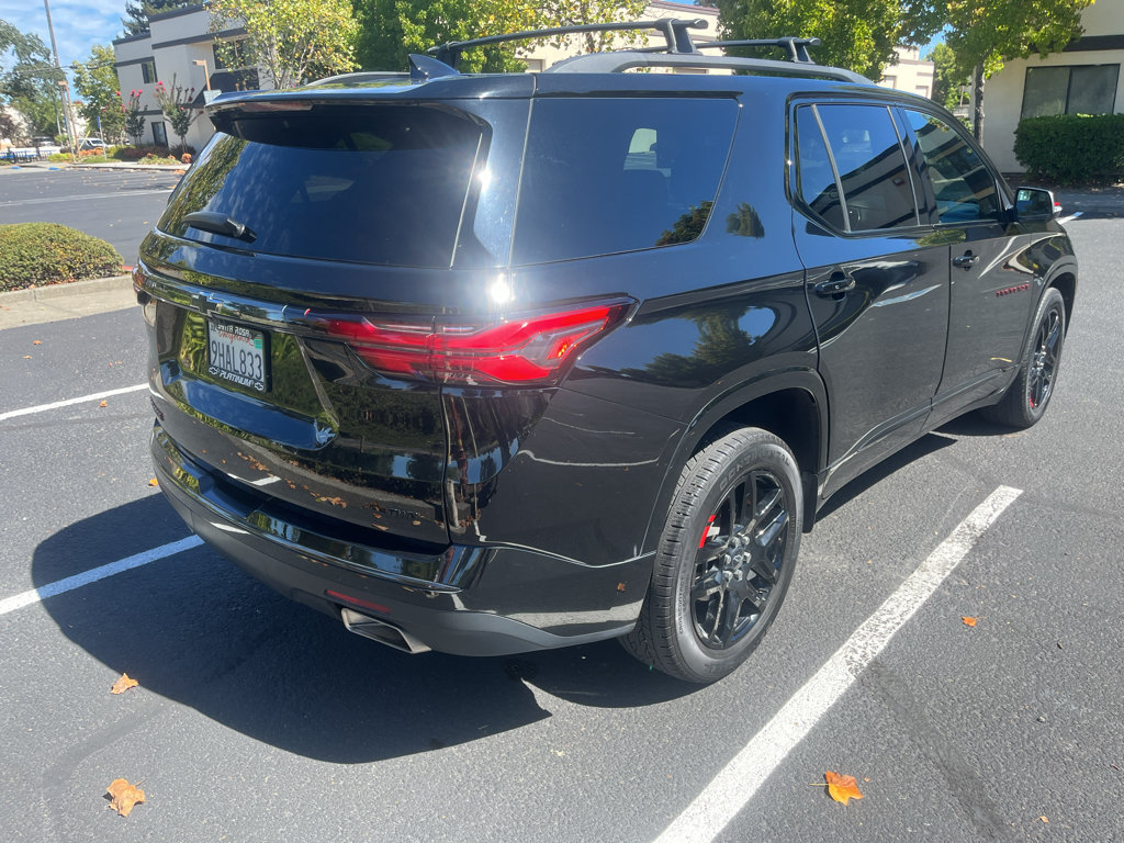 Used 2023 Chevrolet Traverse Premier w/ Redline Edition AWD/4WD image 5