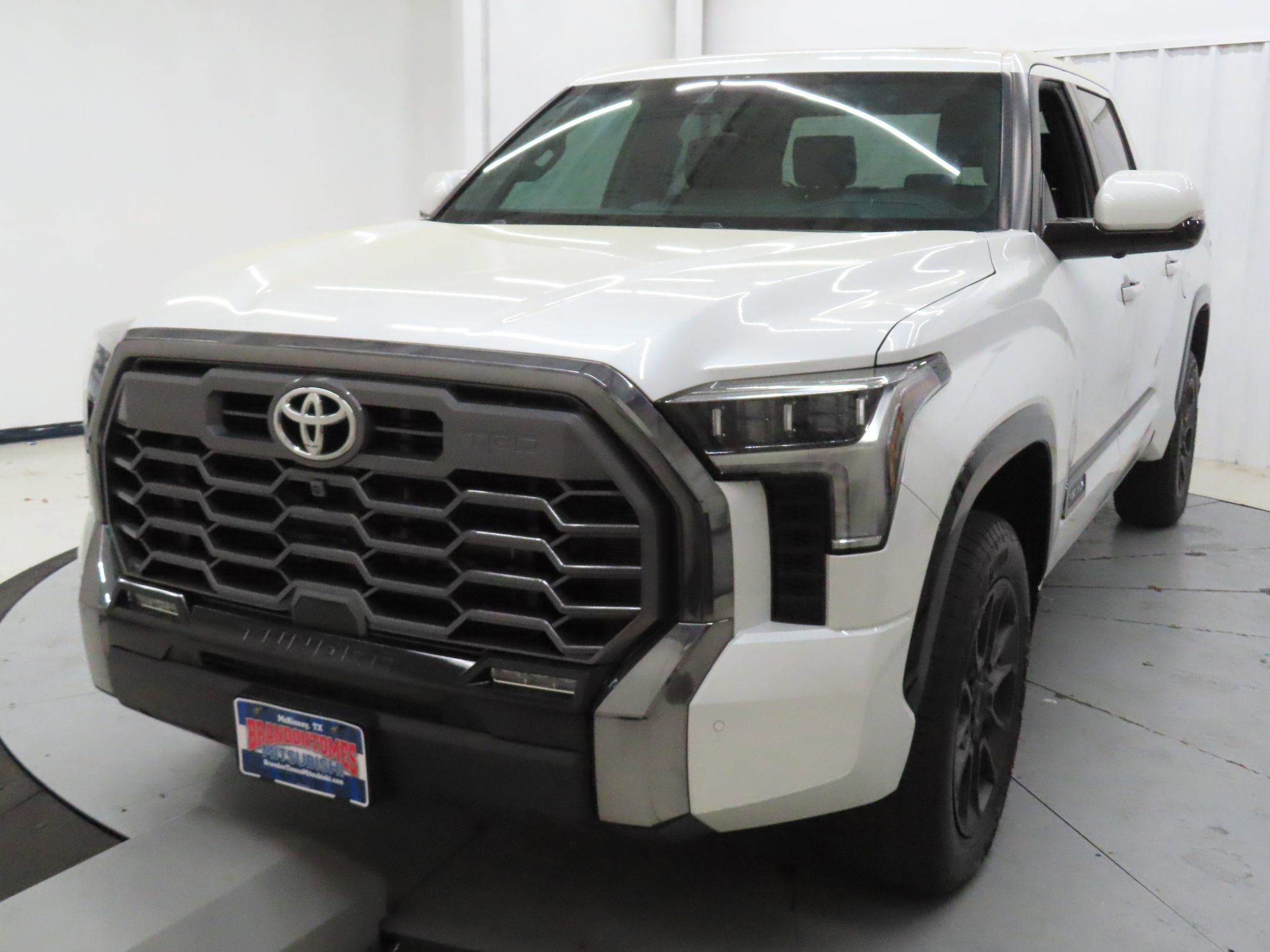 Used 2024 Toyota Tundra Platinum w/ TRD Off-Road Package image 7