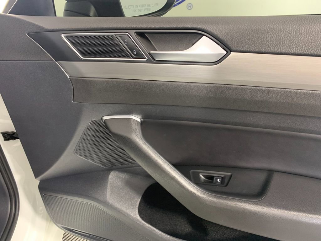 Used 2020 Volkswagen Arteon SE FWD image 39