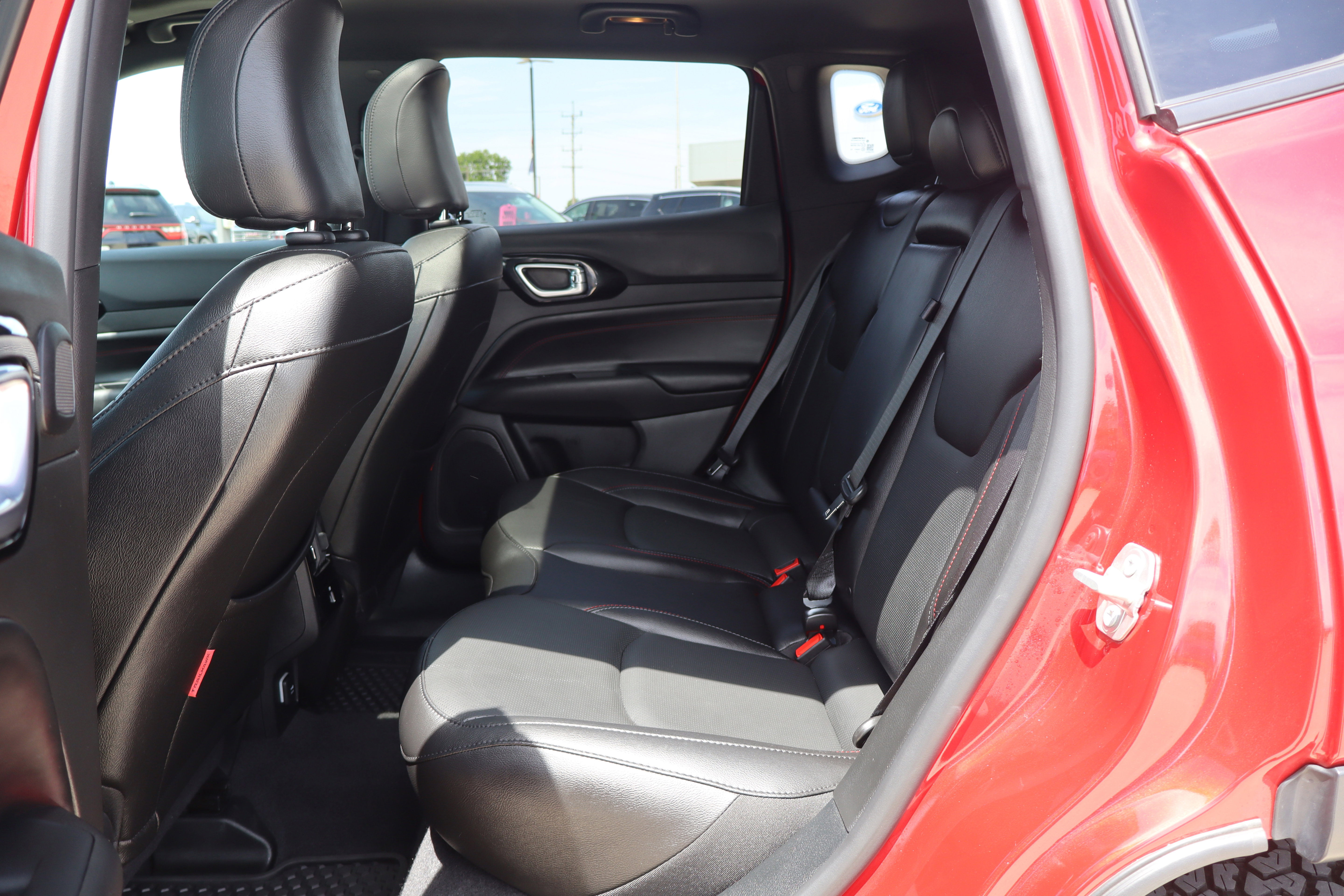 Used 2024 Jeep Compass Trailhawk w/ Trailhawk Elite Group AWD/4WD image 10