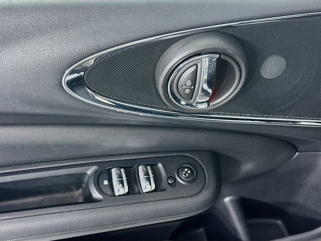 Used 2019 MINI Cooper Clubman ALL4 image 25