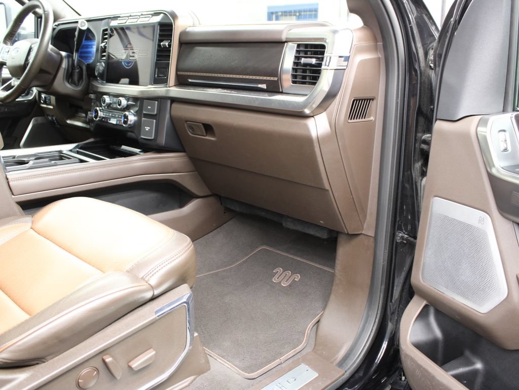 Used 2023 Ford F450 King Ranch w/ Chrome Package AWD/4WD image 44