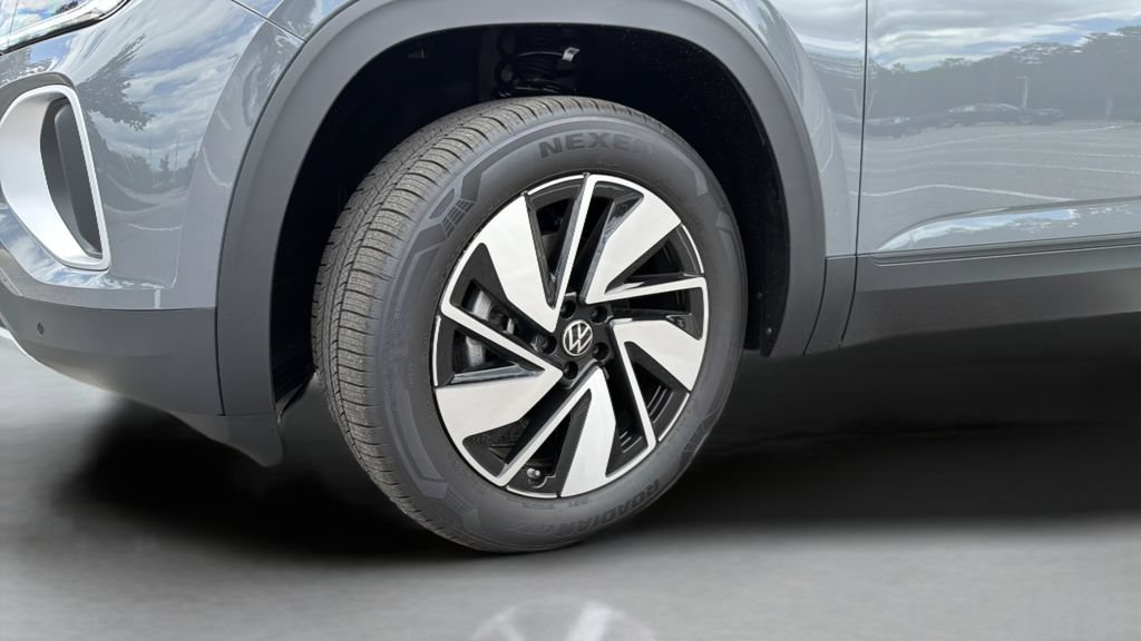 New 2026 Volkswagen Atlas SE FWD image 36