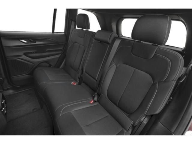 New 2025 Jeep Grand Cherokee Laredo w/ Luxury Tech Group I AWD/4WD image 16