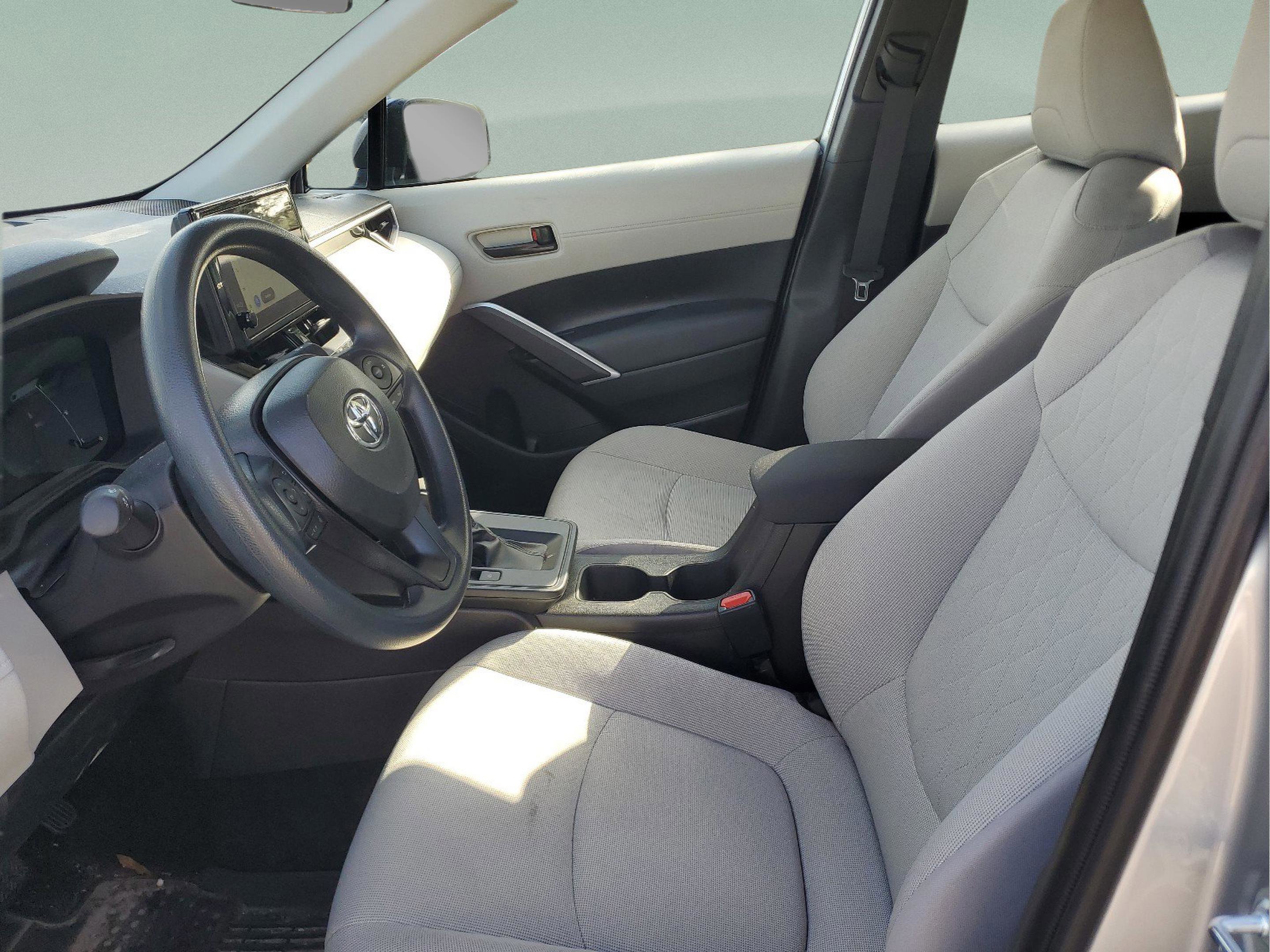 Used 2026 Toyota Corolla Cross L FWD image 18