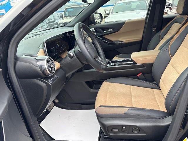 Used 2025 Chevrolet Equinox ACTIV image 8