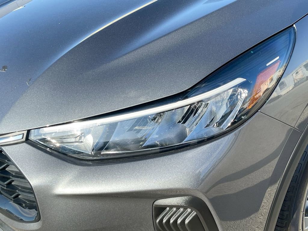 Used 2025 Ford Escape ST-Line w/ Equipment Group 301A image 11